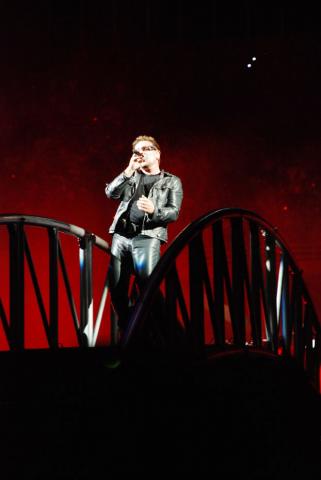 1 | Η συναυλία των U2 στο ΟΑΚΑ!