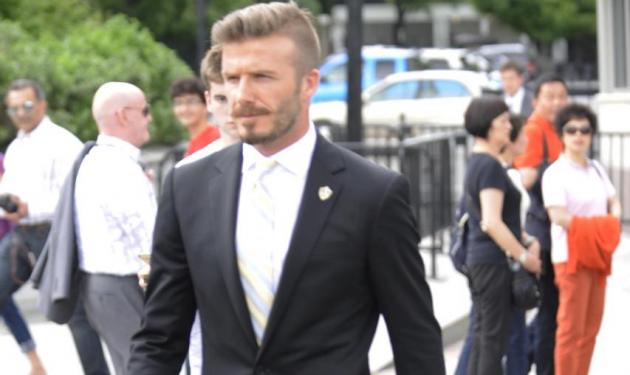 Κορίτσια ο Beckham! Ο άσος του ποδοσφαίρου έρχεται στην Ελλάδα