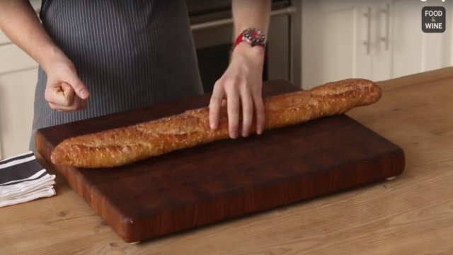 Πώς να χρησιμοποιήσεις ξανά το μπαγιάτικο ψωμί σου!