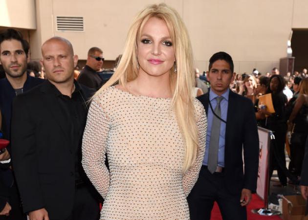 Η μέρα σου δεν μπορεί να προχωρήσει αν δεν δεις το νέο κούρεμα της Britney Spears!