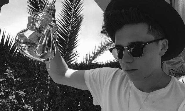 Brooklyn Beckham: Η επική τούμπα του που κατέγραψε η κάμερα!