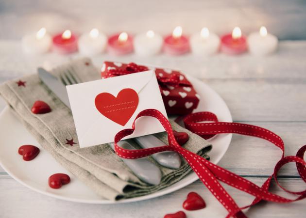 Άγιος Βαλεντίνος: Απολαύστε ένα ρομαντικό δείπνο, μόνο με 30 ευρώ το άτομο!