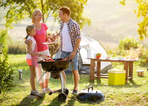 Camping: Πέντε λόγοι που οι οικογενειακές διακοπές σε κατασκήνωση είναι μια συγκλονιστική εμπειρία για το καλοκαίρι