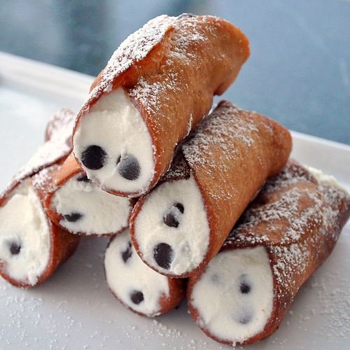 9 | Cannoli... λιχουδιά από τη Σικελία