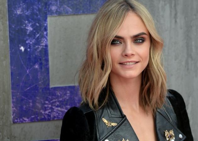 H Cara Delevingne έβαψε τα μαλλιά της και θα θες κι εσύ αυτό το χρώμα