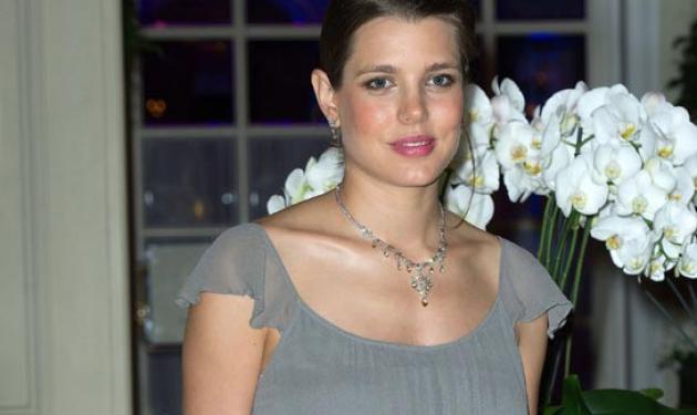 Charlotte Casiraghi: Μετρά αντίστροφα για την γέννηση του μωρού της! Video