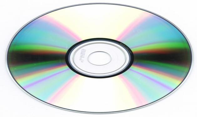 CD – Rom αποκάλυψε τα ονόματα 992 μεγάλων φοροφυγάδων!