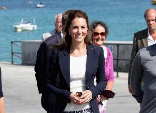 To statement παντελόνι της Kate Middleton κοστίζει λιγότερο από 70 ευρώ!