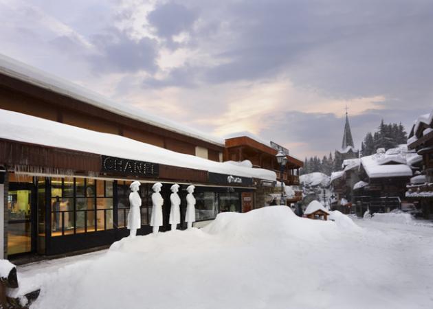 Δες την Chanel boutique στο χιονοδρομικό Courchevel!