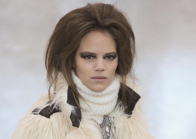 Hot trend! Τα μαλλιά της Chanel και πώς να τα πετύχεις step by step!