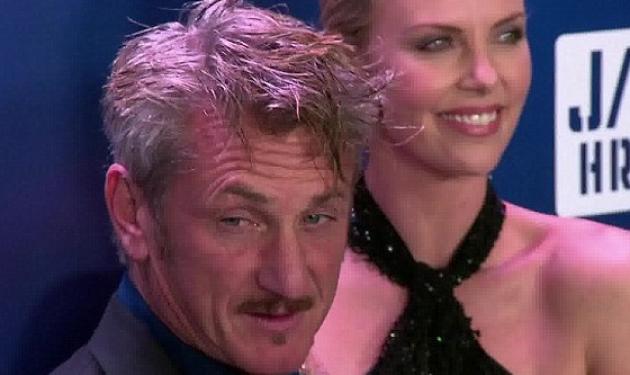 Sean Penn: “Με την Charlize έχουμε χάσει το μυαλό μας”