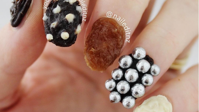 Chocolate nail art! Κάποιοι βάφουν τα νύχια τους με σοκολάτα (και τα τρώνε)!