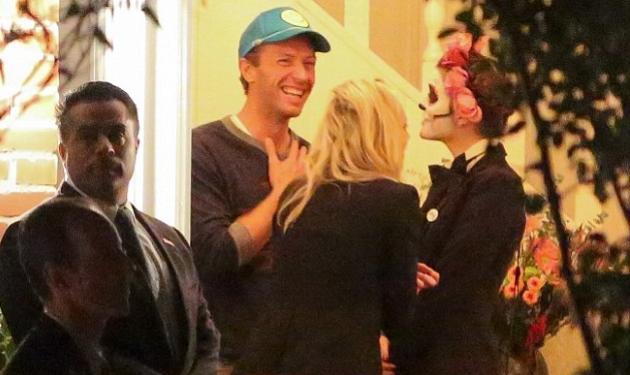Chris Martin: Η νέα συνοδός στο πάρτι της Kate Hudson και η περίεργη συνάντηση με την Jennifer Lawrence μετά τον χωρισμό τους