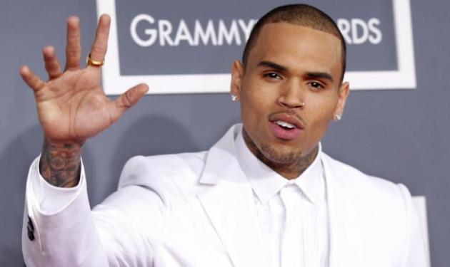 Chris Brown: Η εκδίκηση της πρώην του όταν έμαθε ότι έκανε παιδί με άλλη γυναίκα!