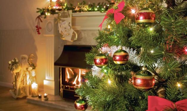 ΤLIFE ρεπορτάζ: Αγόρασε Χριστουγεννιάτικο δέντρο και στολίδια μόνο με 60 ευρώ!