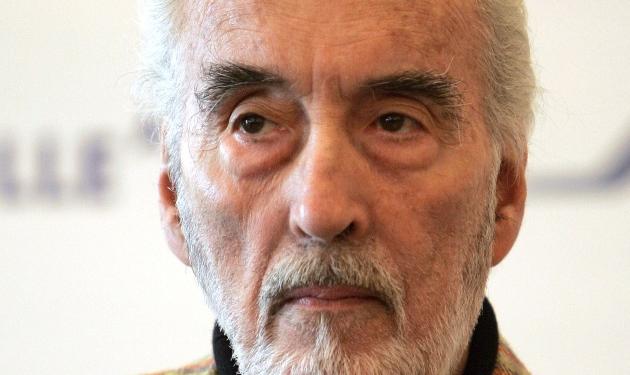 Christopher Lee: Η άγνωστη καριέρα του σαν τραγουδιστής της heavy metal!