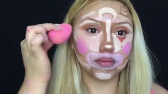 Τι είναι και πώς γίνεται το clown contouring!