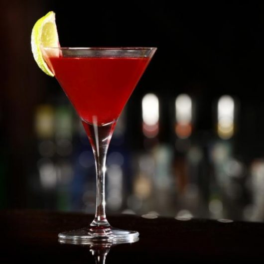 Cosmopolitan. Το μυστικό του Sex & The City | tlife.gr Cosmopolitan. Το μυστικό του Sex & The City | tlife.gr