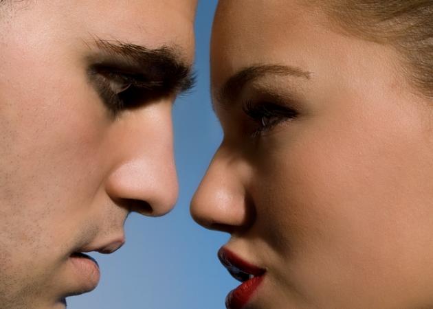 ΖΗΛΙΑ: Πώς τη βιώνουν οι άντρες και πως οι γυναίκες; Plus: Συμβουλές για όσους ζηλεύουν
