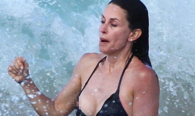 Το αποκαλυπτικό ατύχημα της Courteney Cox!