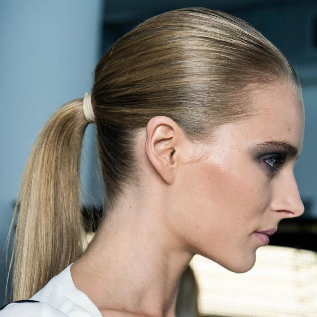 3 | Πώς θα κάνεις ένα σφιχτό ponytail που θα μείνει όλη την ημέρα!
