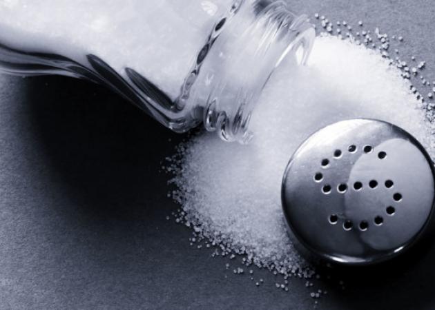 SOS: Πόσο αλάτι επιτρέπεται καθημερινά – Νέες διατροφικές οδηγίες