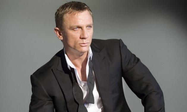 Αγνώριστος έγινε ο James Bond! O D. Craig κυκλοφορεί με λευκά γένια και γκρίζα μαλλιά
