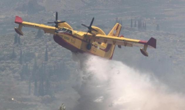 Φωτιά στο Πόρτο Ράφτη – Ο δυνατός αέρας δυσκολεύει το έργο των πυροσβεστών