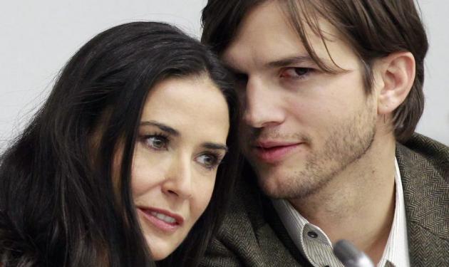 Demi Moore: Χώρισε αλλά έχει ακόμα το όνομα του Kutcher στο twitter!