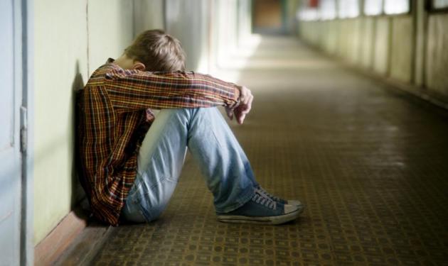 Η κατάθλιψη χτυπάει και τα παιδιά – Ποια τα συμπτώματα