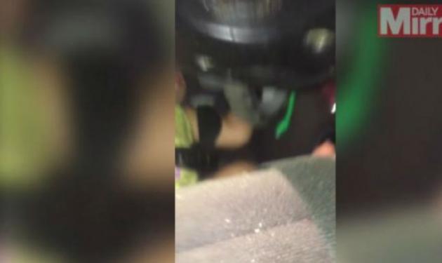 Το συγκλονιστικό βιντεο με τη διάσωση ενός κοριτσιού που έπεσε με το αυτοκίνητο στο γκρεμό