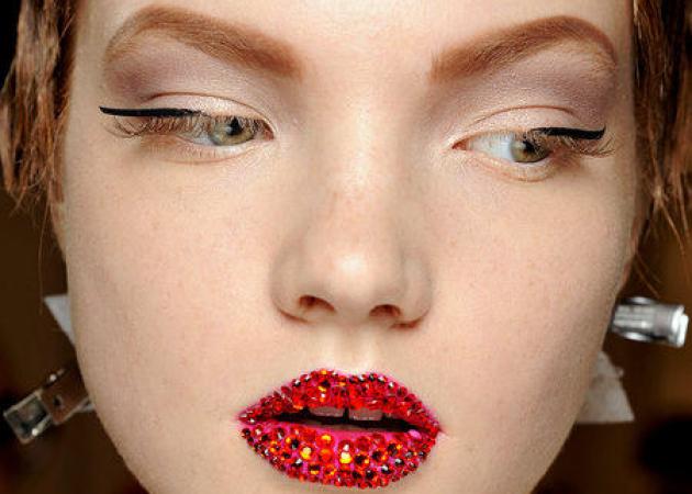 Η εμμονή της εβδομάδας: το make up στο haute couture show του Dior!