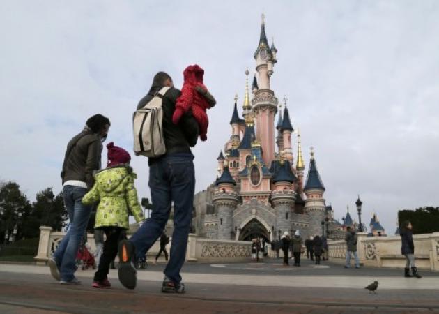 Συναγερμός στη Disneyland! Εντοπίστηκε άνδρας που οπλοφορούσε!