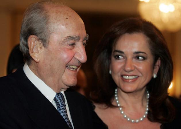 Ντόρα Μπακογιάννη: Με ριζίτικο της Κρήτης αποχαιρετά τον πατέρα της [vid]