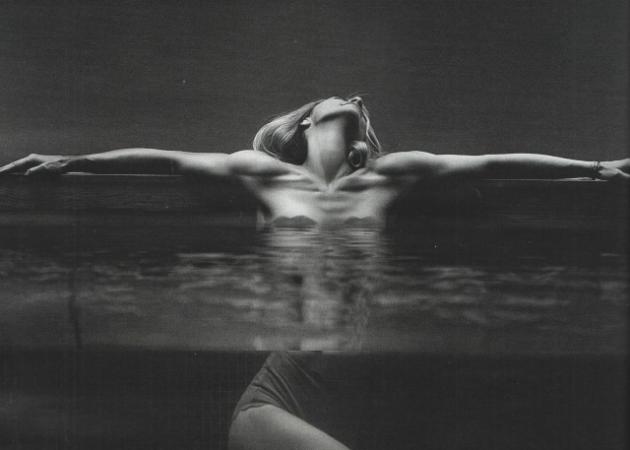 Ντορέττα Παπαδημητρίου: Η σέξι φωτογράφιση της μέσα στο νερό!