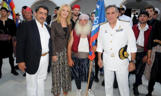 Ρένα Δούρου: Η συνάντηση με τον “πειρατή” και τους ναυάρχους