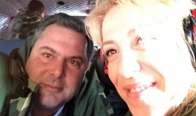 Πάνος Καμμένος – Ρένα Δούρου: Έβγαλαν selfie στο αεροπλάνο!