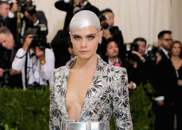 Ένα 8χρονο κορίτσι αντέγραψε αυτό το look της Cara Delevingne μετά από χημειοθεραπεία. Και είναι ότι πιο συγκινητικό είδαμε σήμερα!