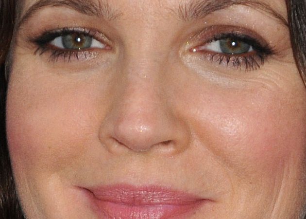 Η Drew Barrymore έβαψε τα μαλλιά της! Και έγινε…