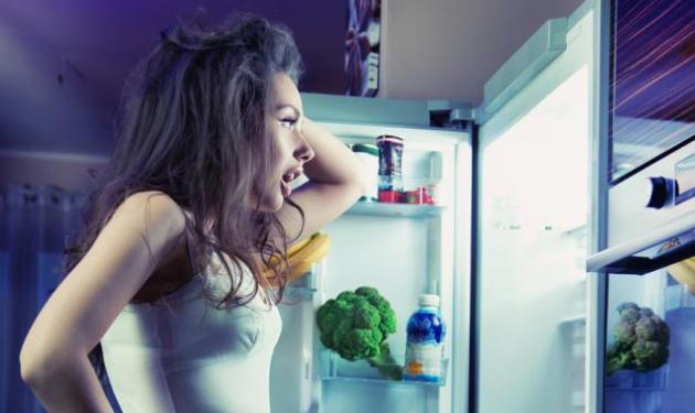Γιατί κάποιες μέρες πεινάς και τρως συνέχεια – 4 λόγοι που δεν τους φαντάζεσαι