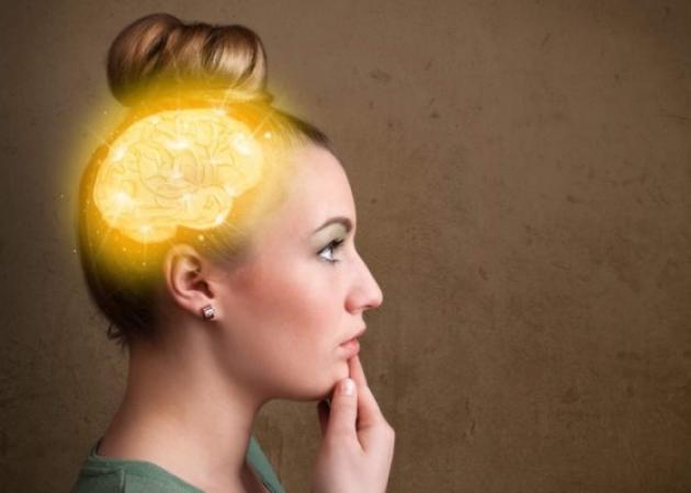 Όταν έχει περίοδο μια γυναίκα, ο εγκέφαλός της «αυξομειώνεται» – Τι βρήκαν οι επιστήμονες!