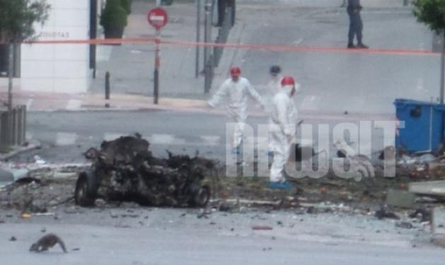 Τρομοκρατικό χτύπημα στην καρδιά της Αθήνας – Αυτοκίνητο με 75 κιλά εκρηκτικά εξερράγη στην οδό Αμερικής