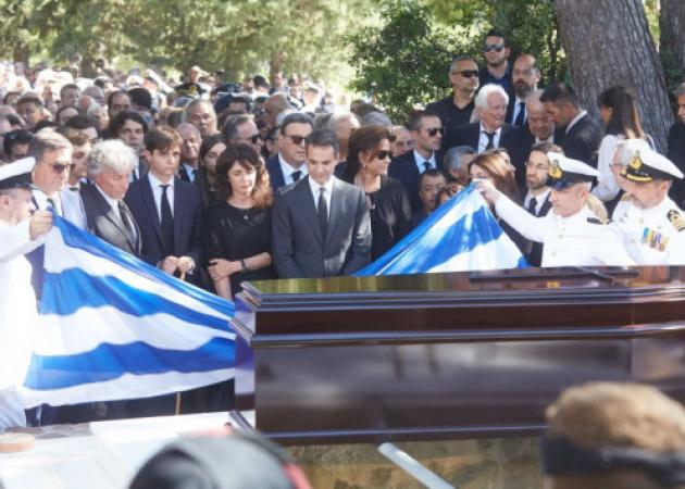 Κωνσταντίνος Μητσοτάκης: Ξανά και για πάντα με την Μαρίκα του – Οδύνη και σπαραγμός στο τελευταίο αντίο