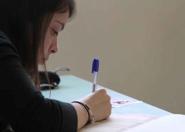 Πανελλήνιες – Έκθεση : Πρεμιέρα για τα Γενικά Λύκεια – 105.000 υποψήφιοι ρίχνονται στη μάχη