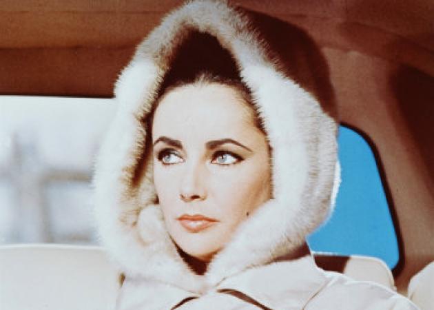 Δες τα ρούχα της Elizabeth Taylor που θα δημοπρατηθούν.