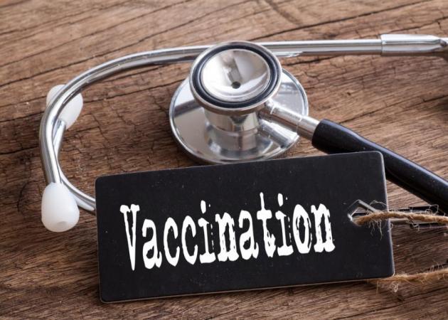 Εμβόλια και παιδί: Τι λέει η Ελληνική Παιδιατρική Εταιρεία, πίνακας εμβολίων, συστάσεις και δόσεις