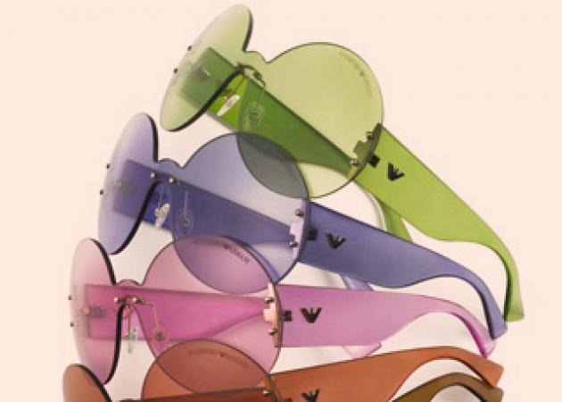 Δες τα νέα Emporio Armani γυαλιά ηλίου!