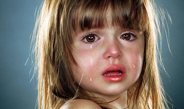 Η φωτογράφος των επωνύμων στην Αμερική που κάνει τα παιδιά να κλαίνε!
