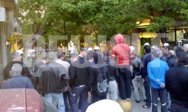Βίντεο ντοκουμέντο από τις επιθέσεις εναντίον αλλοδαπών στο κέντρο της Αθήνας!