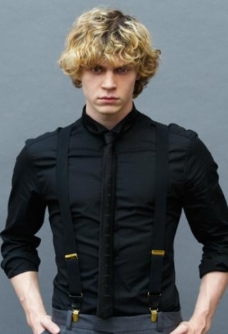 Evan Peters